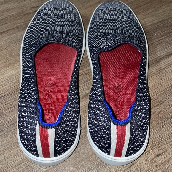 Rothys retired slide on maritime gradient size - 8 woman’s sneaker - Picture 2 of 6